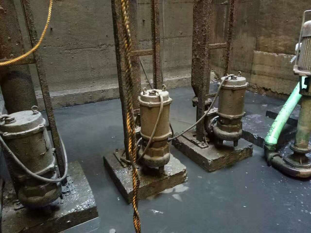 沙洋污水池清理